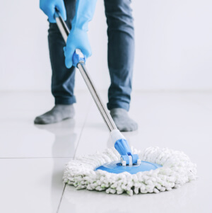 イメージ：掃除の様子